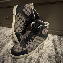 Men Louis Vuitton Shoes  Louis vuitton shoes sneakers, Gucci men shoes, Louis  vuitton men shoes