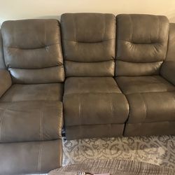 Reclining Couch With Rug