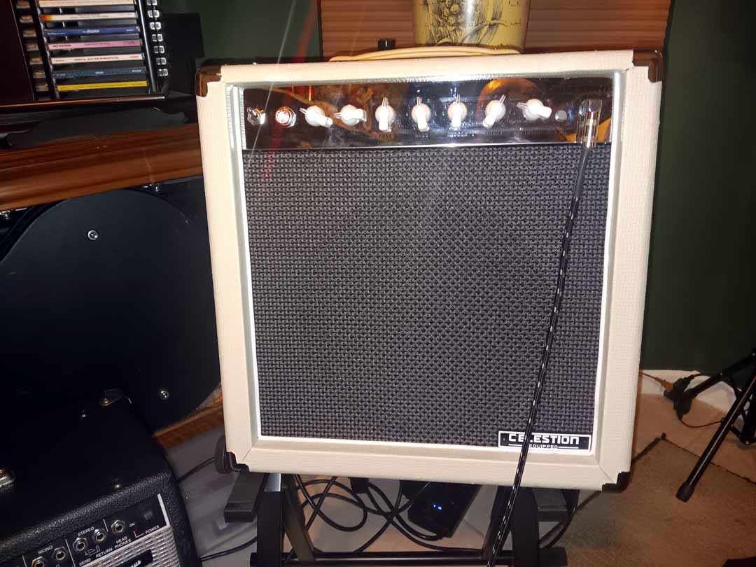 Monoprice Stage Right 15-watt Tube Amplifier (Upgraded)