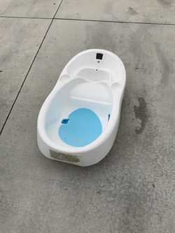 Baby bath tub