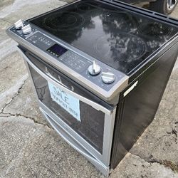 Whirlpool Range WEE730H0DS0