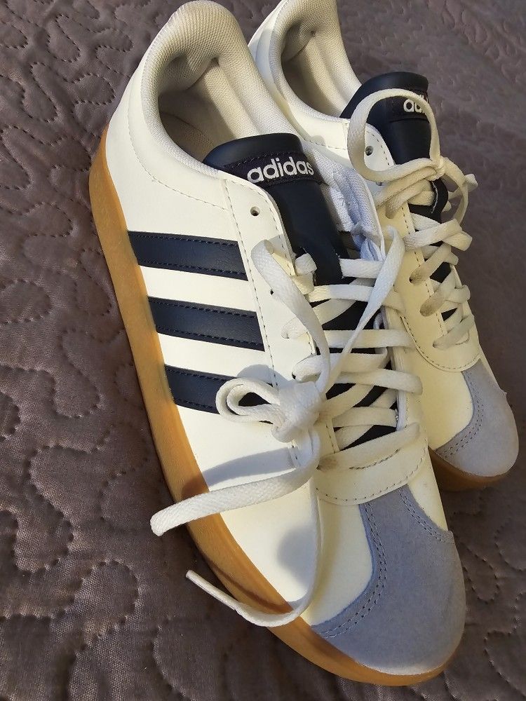 Adidas VL Court Base sneakers Size 8.5