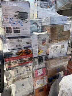 Pallets en venta mercancía de retorno de Walmart y sans