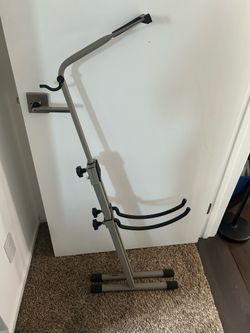 Folding cello stand