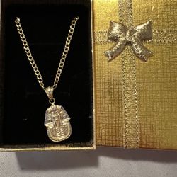 New 10KT Gold China With Pendant 