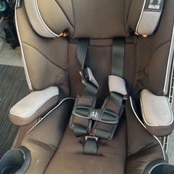 Car Seat With Base Like New Manufacturer 2022