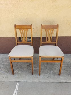 Stakmore Folding Chairs