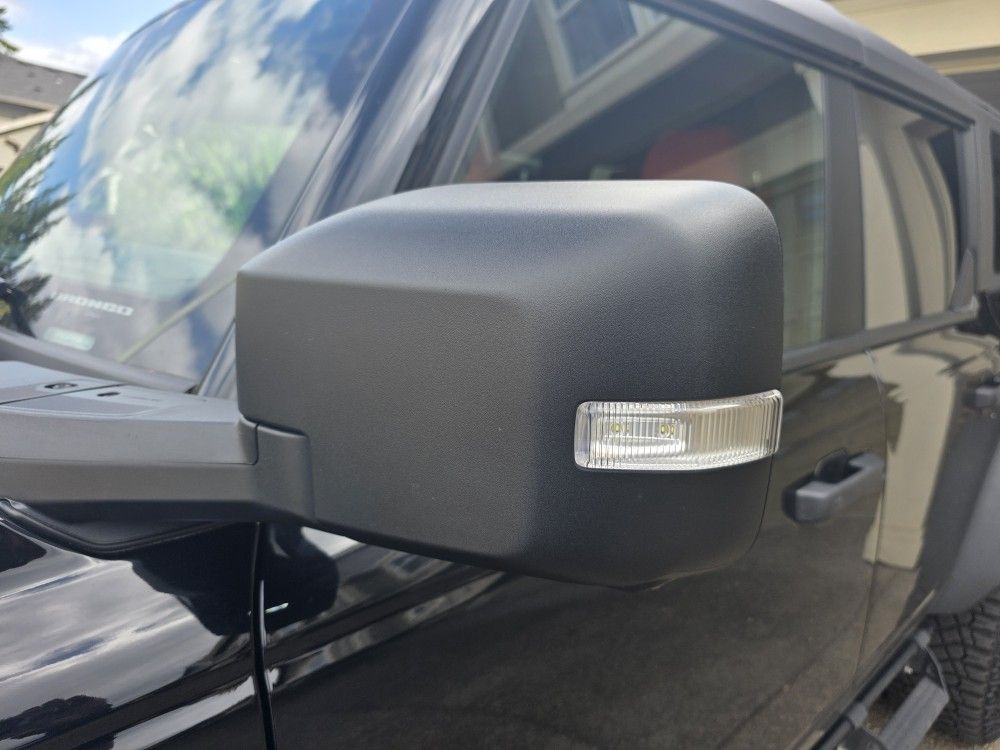 2023 Bronco driver side mirror cap with side light. (Puddle light and camera not included)