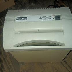 Fellow's Paper Shredder 