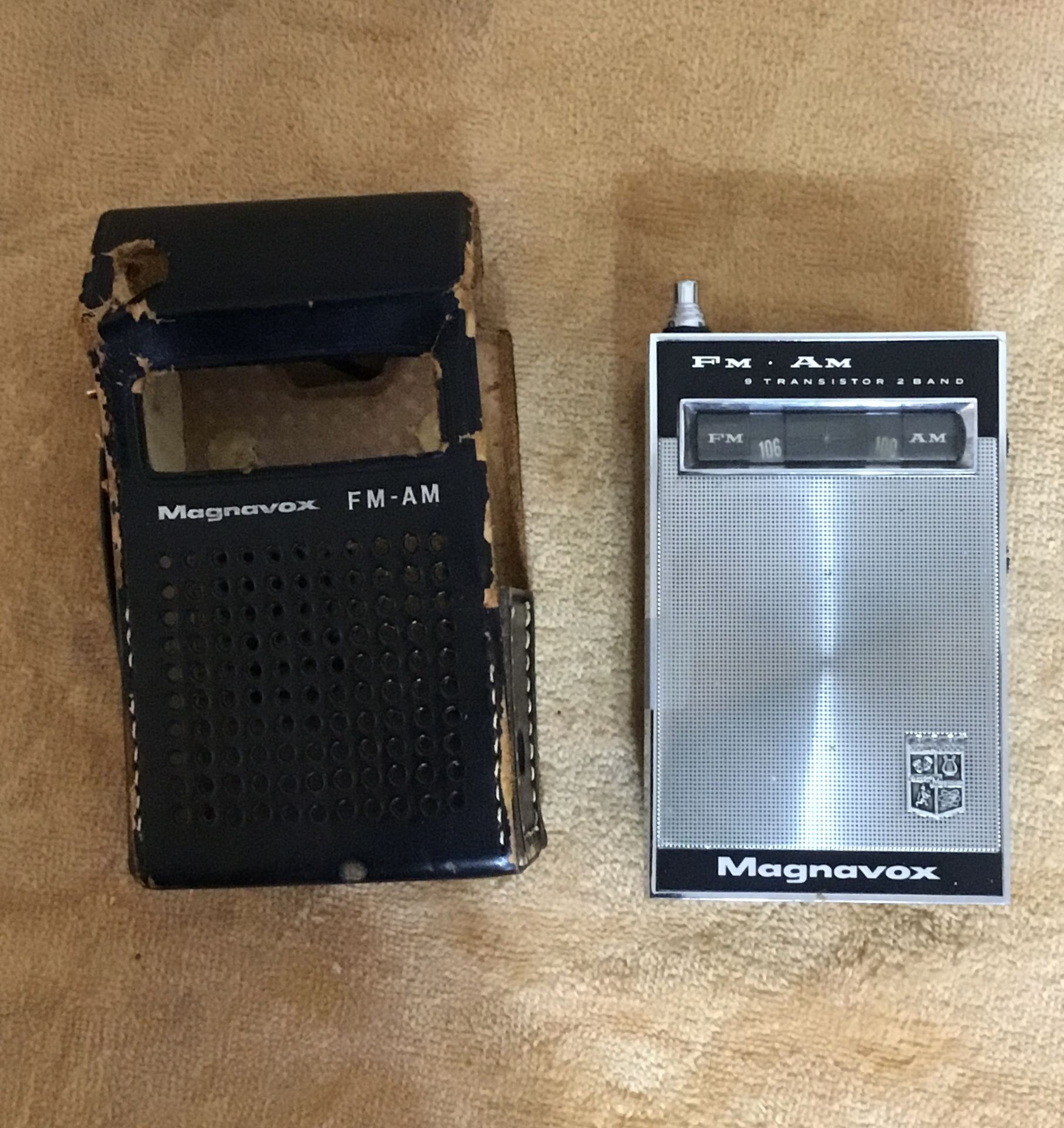 Vintaged AM/FM (Magnavox)