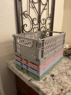 Plastic crate baskets