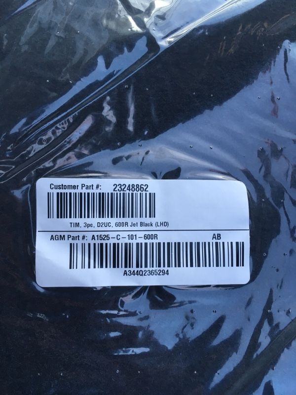 2018 Chevy equinox floor mats. - never used. Put in weather tech liners. Color: jet black