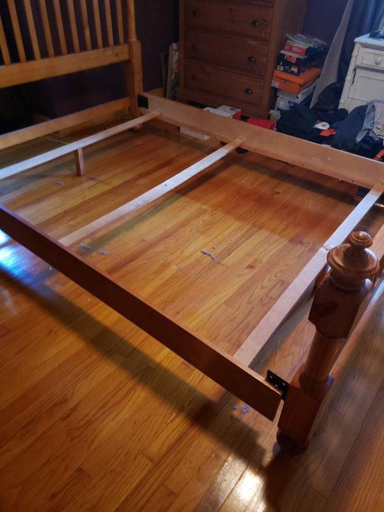 Queen wood bed frame for Sale in Stratford, CT OfferUp