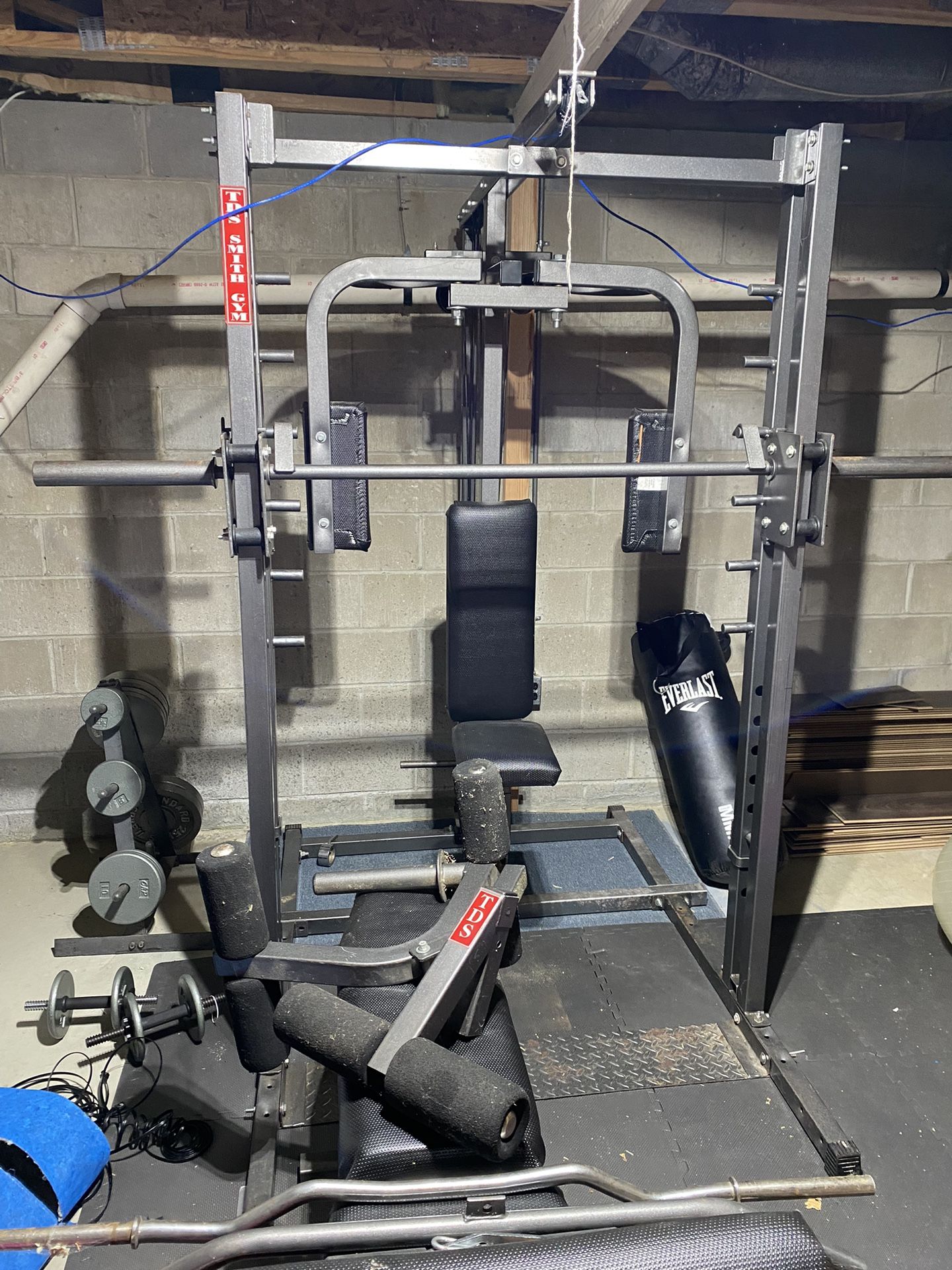 Smith Machine With Weights