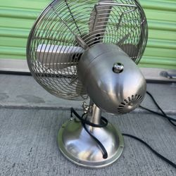 Hunter Portable Desk Fan
