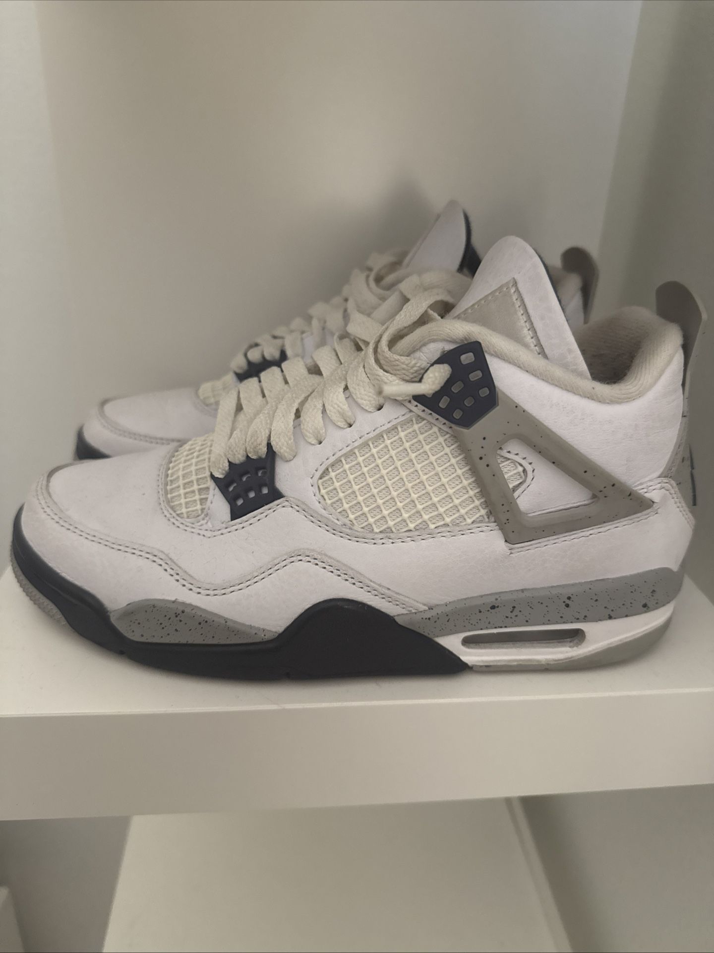 Air Jordan 4 Retro “Midnight Navy”