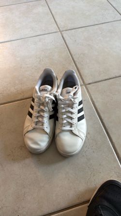 Addidas tennis shoes 11.5