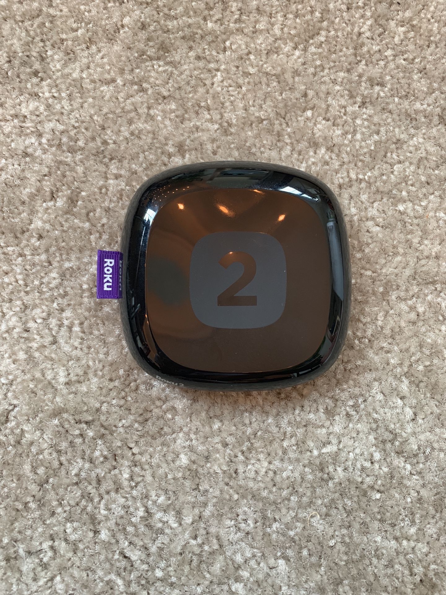 Roku 2 with remote, HDMI cable and power source