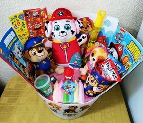 PAW PATROL BIRTHDAY GIFT BASKET. ( PICK UP IN MODESTO.)