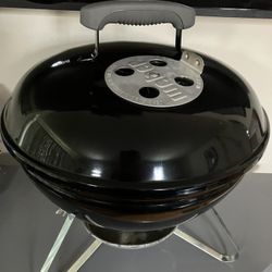 14 inch Weber Kettle table top charcoal grill