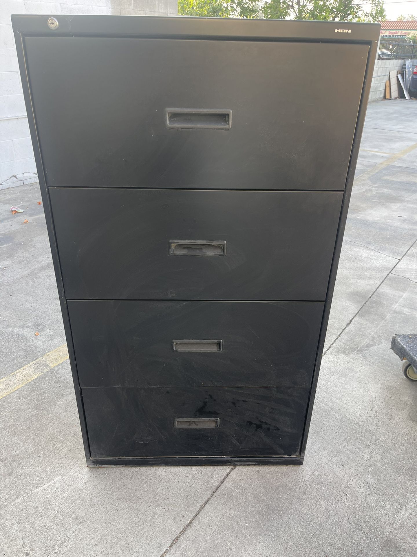 HON File Cabinet 5 Drawers Good Conditions