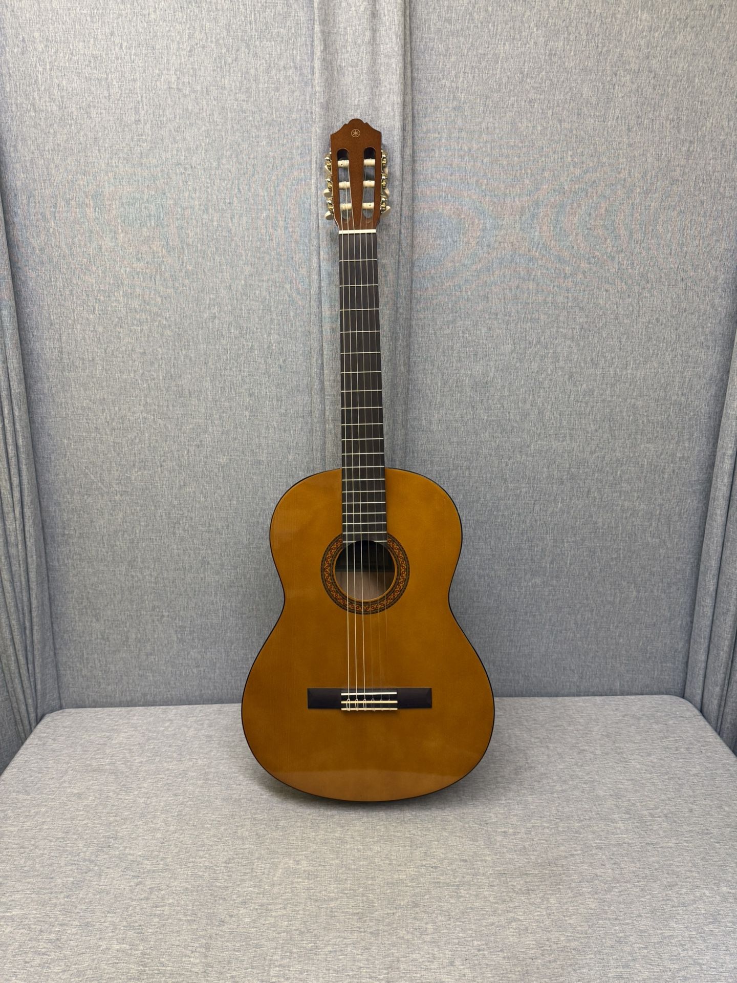 Yamaha C40 Classical Guitar