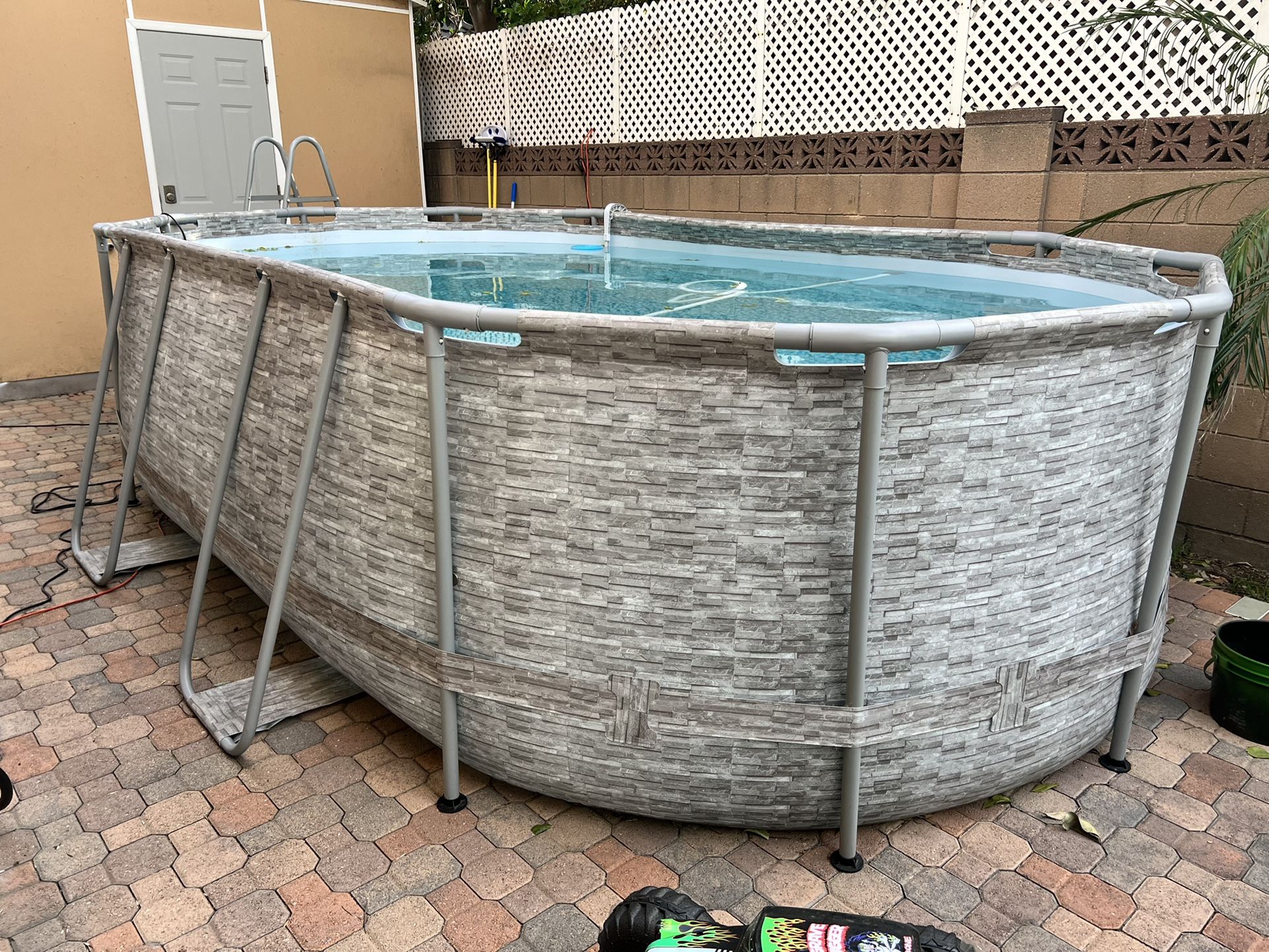 Coleman Power Steel Frame 16' x 10' x 48" Oval Pool Set