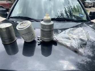 Isuzu NPR Fuel Filter And Primer