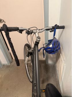 Custom mountain bike with 2 sets of tires (street and terrain tires) bike lock and helmet