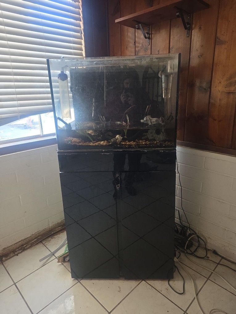 55 GAL JBJ FISH TANK WITH CABINET STAND 