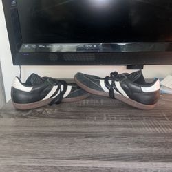 Adidas Sambas, Black, 9.5 Men’s 