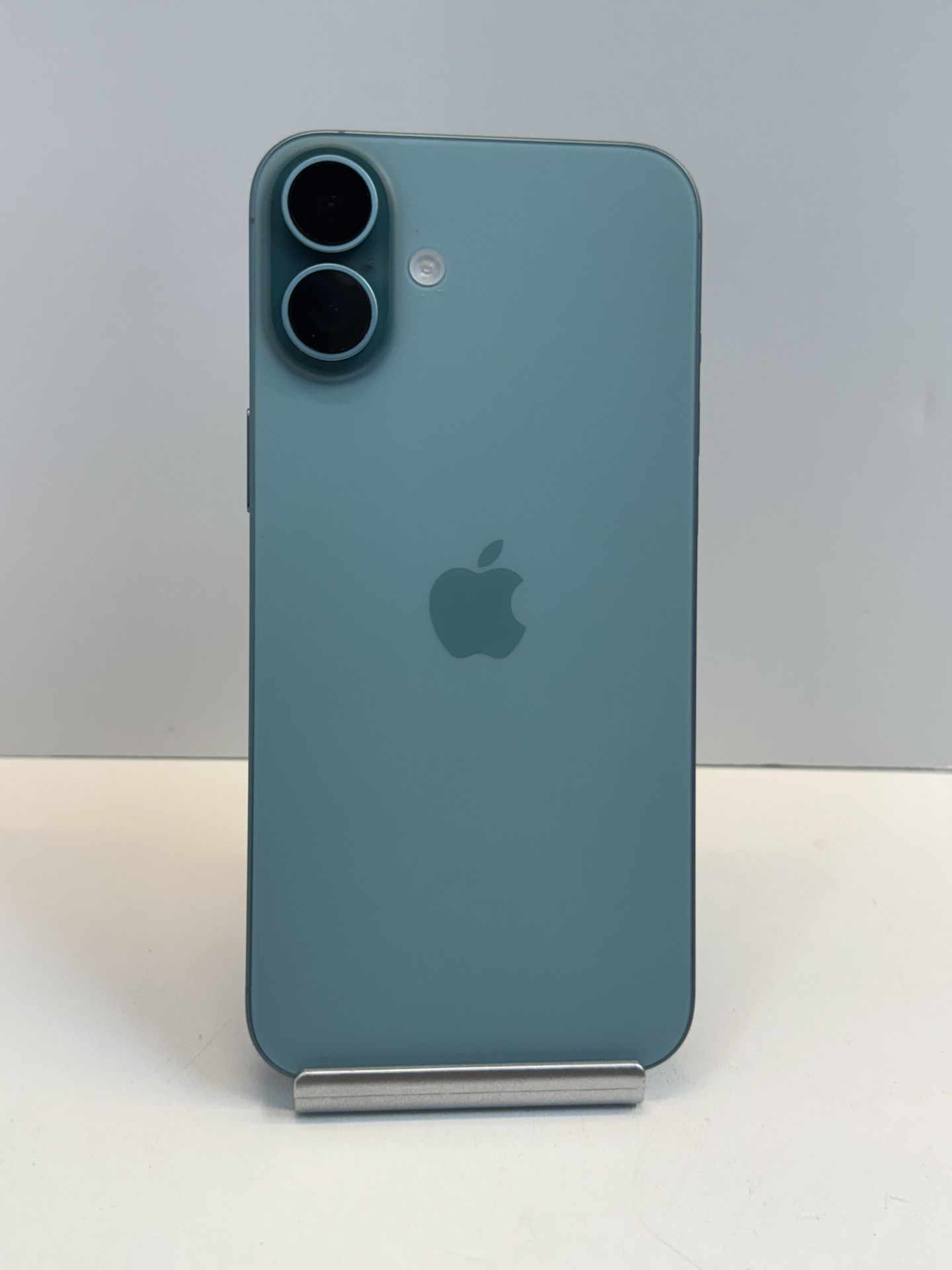 Apple iPhone 16 PLUS 128gb. ( Cellphone Unlocked )