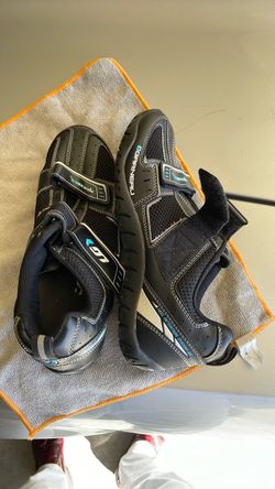 Mountain bike shoes size 42 or 10
