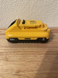 New Dewalt Battery 20V 4AH $45 Firm-Firme