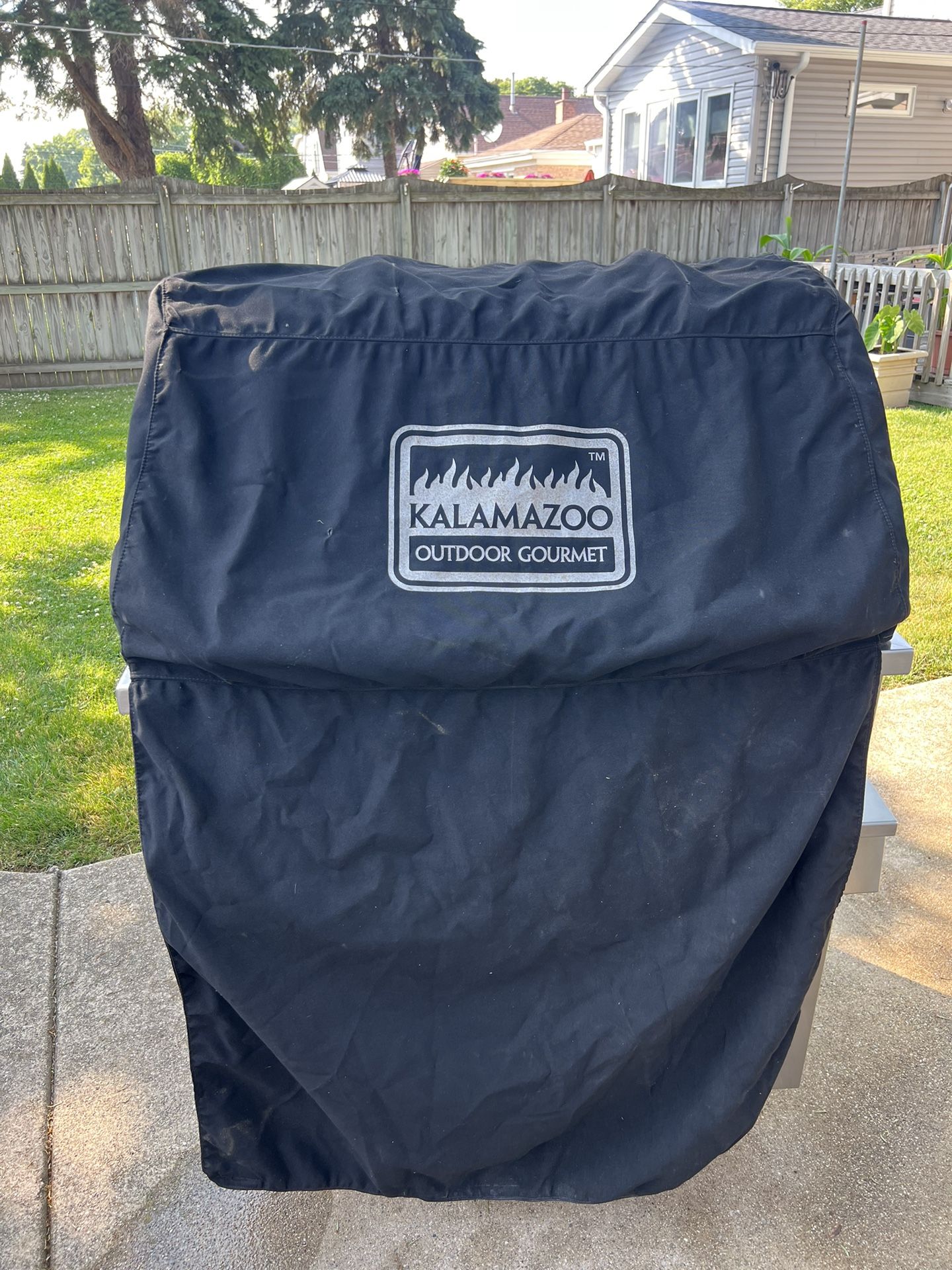 Kalamazoo Outdoor Gormet Gas Grill