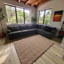 2PC Gray Living Spaces  sectional couch Free Delivery 🚚 