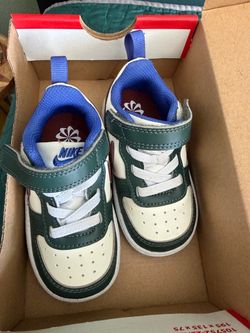 Nike Toddler Sneakers White and Green