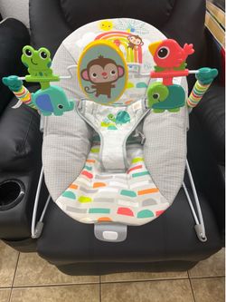 Baby Vibrating Bouncer