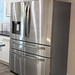 Brand New Whirlpool Stainless Steel French Door Refrigerator- Never been used