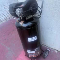 Husky Air Compressor 20g  portable used Like condition 