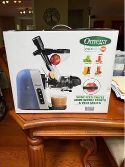Omega Code Press 365 Juicer never used
