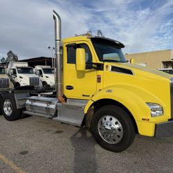 2021 Kenworth T880