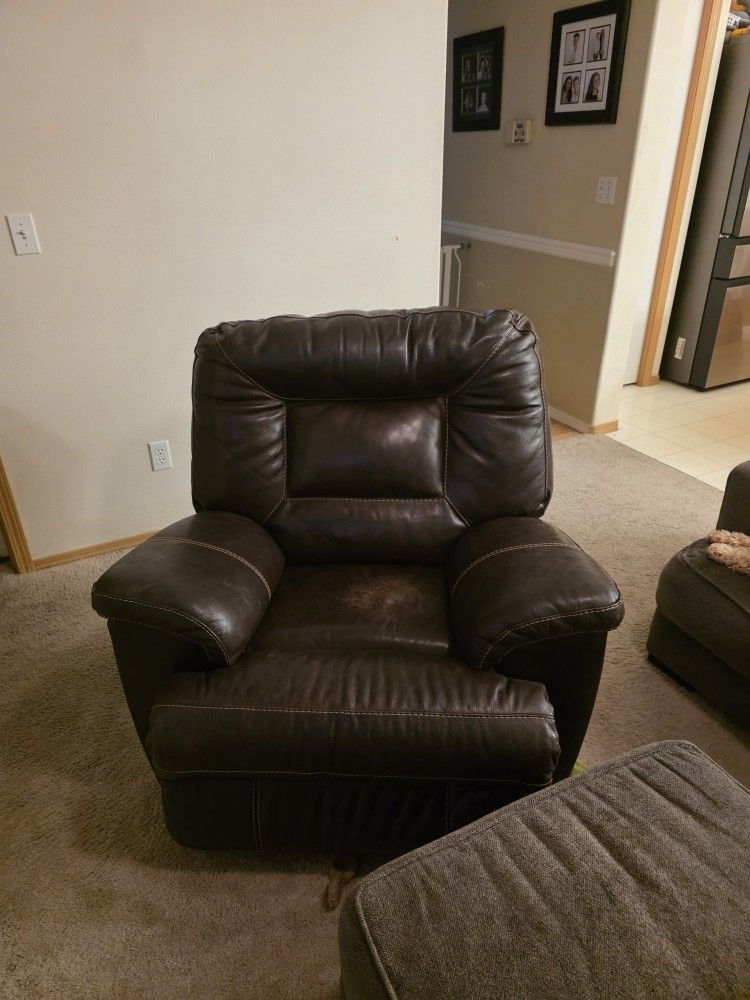 Oversized Comfy Recliners (2)
