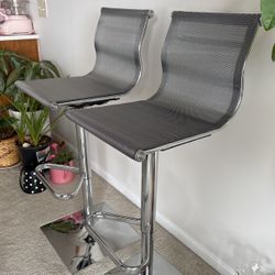 Like New Chrome Adjustable Height Bar Stools