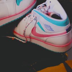 Nike Air Jordan 1