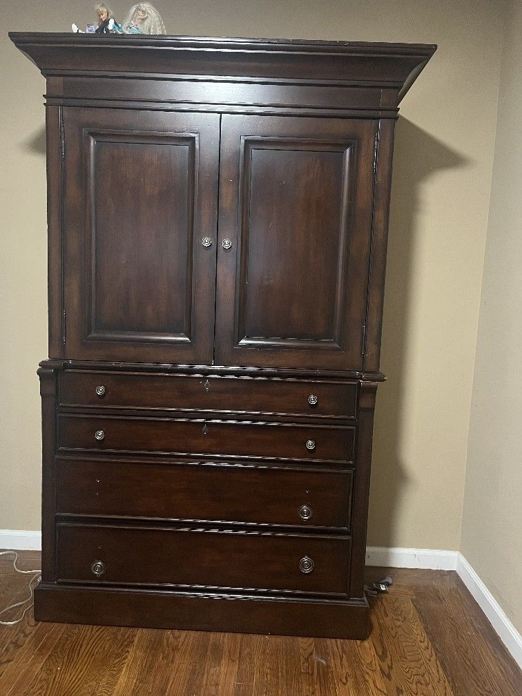 Wooden Dresser