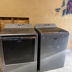 Set Washer And Gas Dryer Maytag Large Capacity 