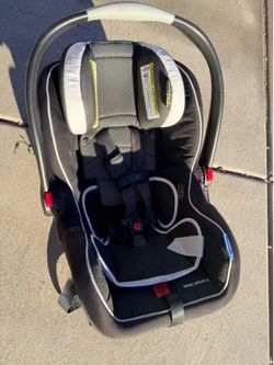 Graco Snugride Snuglock 35 Car Seat SE35 LX SS - DOM 7/4/2020