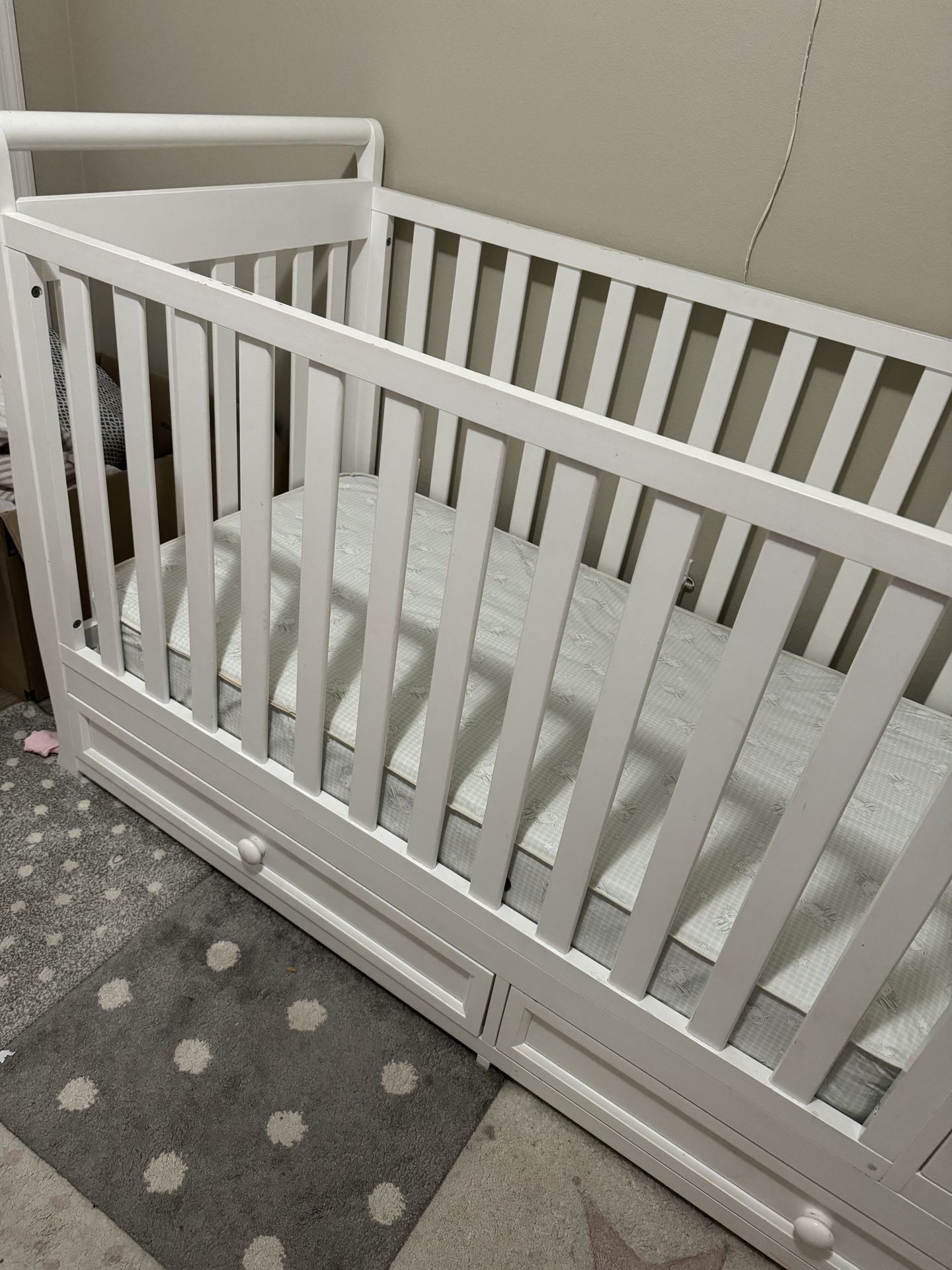 White crib with Changing Table & Drawers Attached