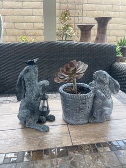 Outdoor decor